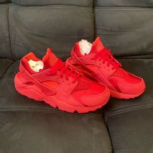 Nike Air Women sneakers Huarache Red Women's Size 8